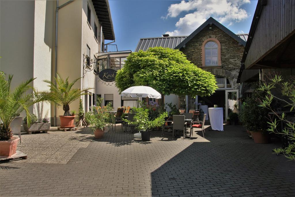 Weingut Koch Hotel Neumagen-Dhron Buitenkant foto